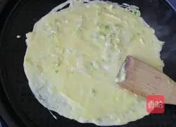 香葱鸡蛋饼的做法图解9