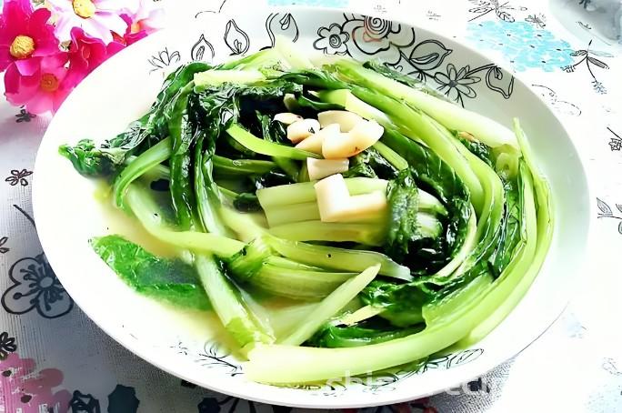 The recipe for garlic flavored bok choy