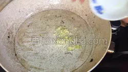 茶树菇炒豆角的做法图解4
