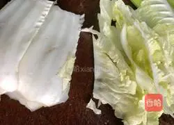 白菜梗子芹菜炒肉丝的做法图解2