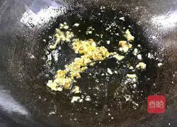 白菜梗子芹菜炒肉丝的做法图解13
