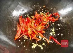 白菜梗子芹菜炒肉丝的做法图解14