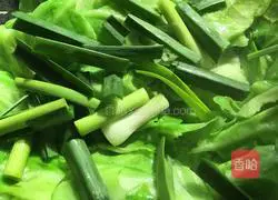手撕包菜煸澳门烧肉的做法图解6