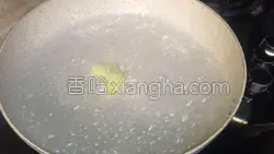 砂锅老鸭笋的做法图解2