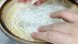 砂锅酸菜白肉的做法图解16