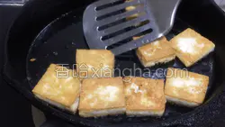 山菌烧豆腐的做法图解7