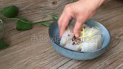 剁椒巴沙鱼的做法图解3