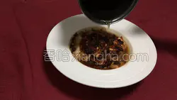 剁椒巴沙鱼的做法图解10