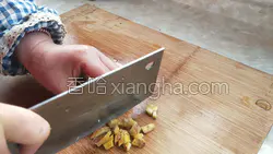 上汤栗子娃娃菜的做法图解2