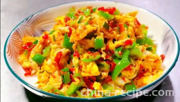 The method of chopping pepper eggs