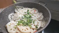 炝拌藕片的做法图解13