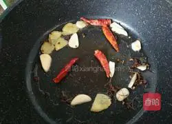 芹香干锅香辣虾的做法图解9