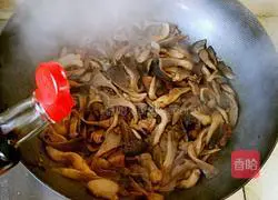 肉片炒蘑菇的做法图解10