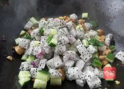 宝宝果蔬鸡丁的做法图解10