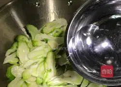 素烩抱儿菜的做法图解5