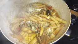大闸蟹炒年糕的做法图解8