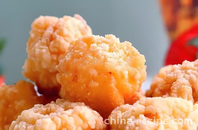 The method of frying shredded radish balls