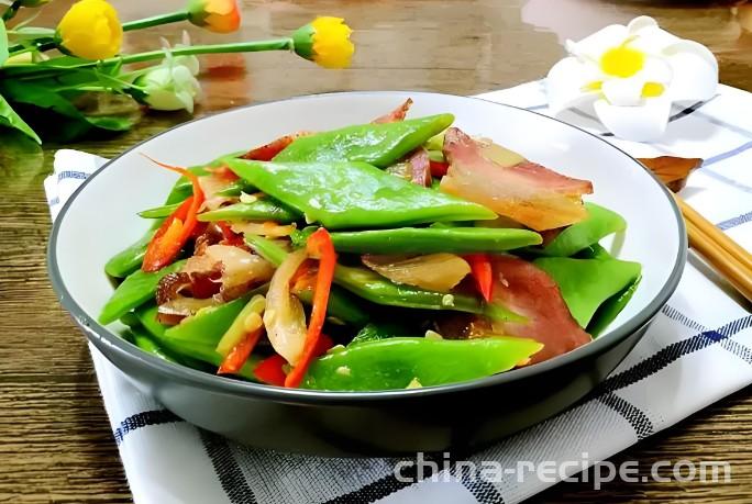 The method of stir frying kidney beans with preserved meat