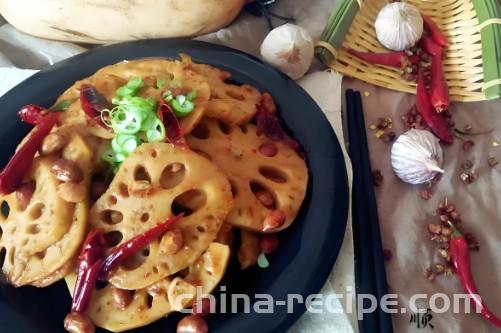 The method of making spicy and fragrant pot lotus root slices