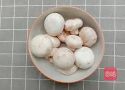 茄汁蘑菇的做法图解1