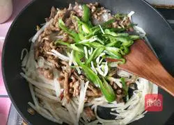 萝卜丝炒牛肉的做法图解13