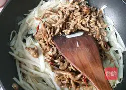 萝卜丝炒牛肉的做法图解12