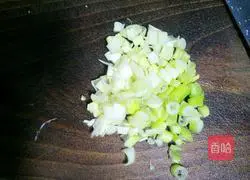 西红柿炒鸡蛋黑木耳的做法图解5