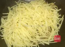 酸菜炒土豆丝的做法图解8