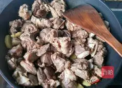 胡萝卜炖羊肉的做法图解11