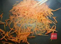 辣炒胡萝卜丝的做法图解5
