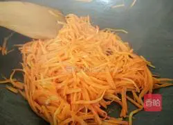 辣炒胡萝卜丝的做法图解6