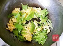 莴苣炒鸡蛋的做法图解6