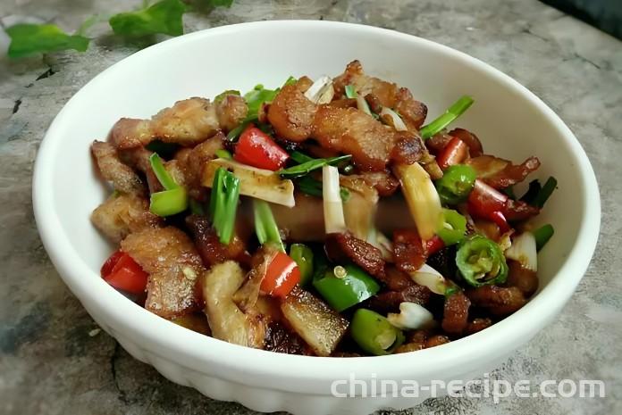 The recipe for spicy stir fried meat