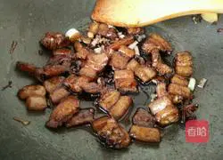 酱油炒五花肉的做法图解7