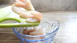 豉汁蒸鲷鱼的做法图解2