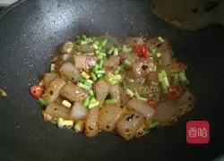 蒜薹煎凉粉的做法图解8