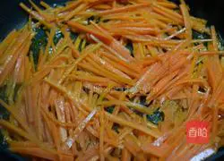 胡萝卜炒肉丝的做法图解5
