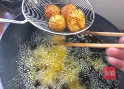 油炸白萝卜丸子的做法图解11