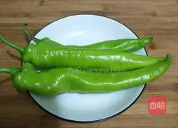 鸡蛋面煎青椒的做法图解1