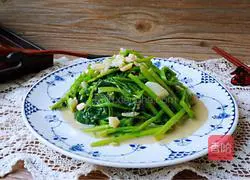 蒜蓉腐乳空心菜的做法图解10