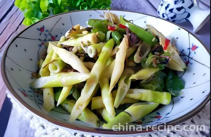 The recipe for bamboo shoots and plum vegetables