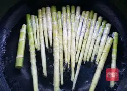竹笋梅菜的做法图解4