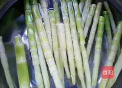 竹笋梅菜的做法图解5