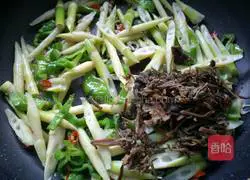 竹笋梅菜的做法图解12