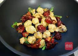 辣子鳕鱼球的做法图解11
