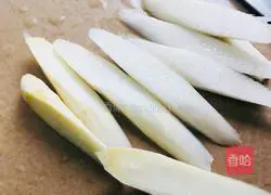 脆炒白芦笋的做法图解2