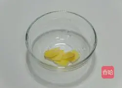 黄豆焖鸡锤的做法图解5