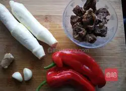蚝油高笋酱牛肉的做法图解2