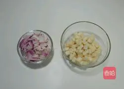 咖喱年糕的做法图解2