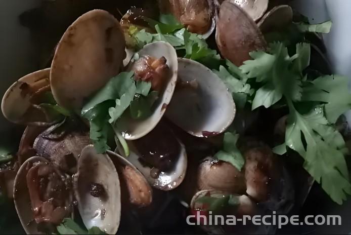 The recipe for spicy clams